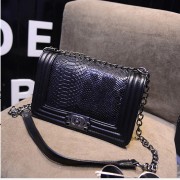 Brand-Fashion-Woman-Chain-Shoulder-Bag-Promotional-Ladies-Luxury-PU-Leather-Crossbody-Bags-Womens-Handbags-3